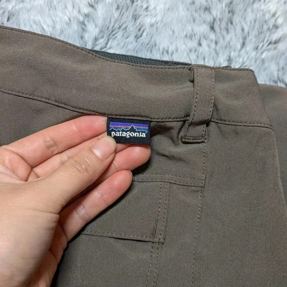 Patagonia Pants Capri Cropped Brown Happy Hike Size 6 Hiking Outdoor Climbing - Picture 7 of 13